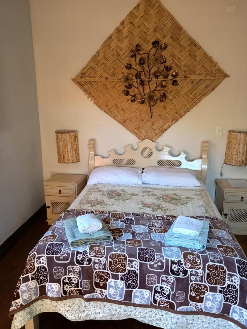 Hotel Santa Barbara *